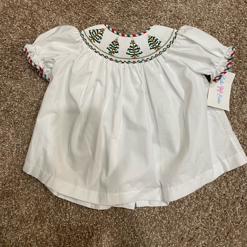 NWT Lulu Bebe White Christmas Girls Outfit Christmas Trees. 18 months